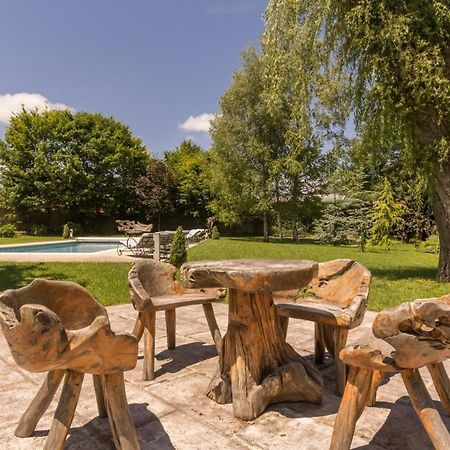 Отель Les Trois Faisans Bligny-sur-Ouche Экстерьер фото